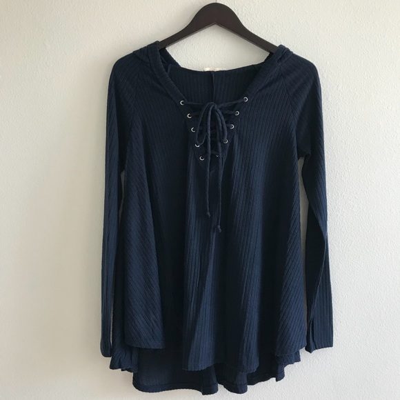 LAST1️⃣////SOFT IVORY LACE UP HOODIE - Picture 5 of 11